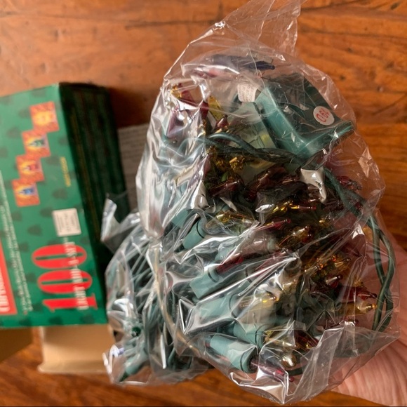 ⭐️ Multicolored 100 Christmas Lights Garland Decor - Picture 4 of 4